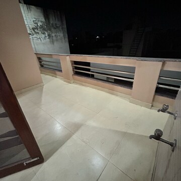 Furnished Amenities in 2 BHK Builder Floor at Ansal Plaza Sector-23, Carterpuri Village – for Rent