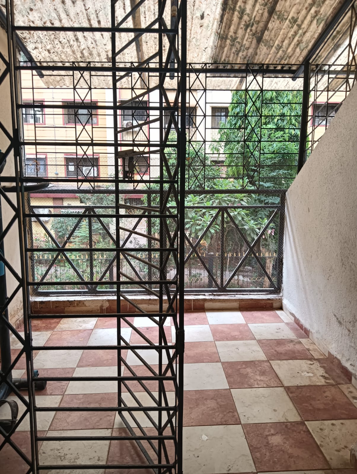 1 BHK Apartment For Rent in Prestige Residency Thane