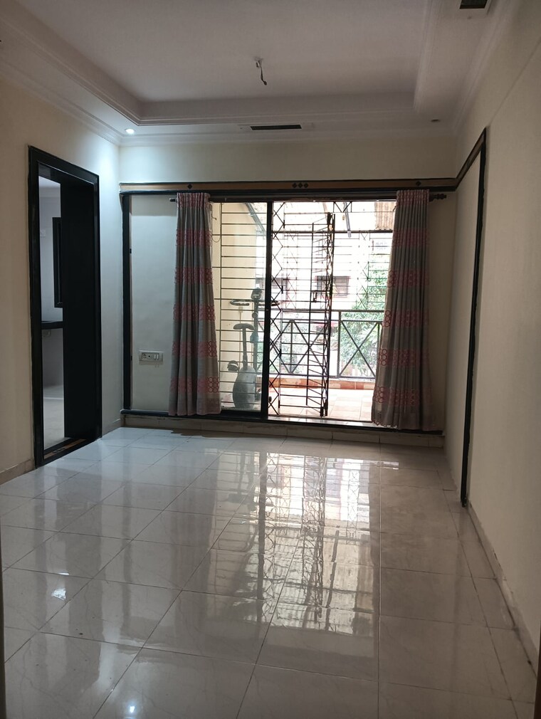 Room, prestige-residency-thane 1 Bedroom 552 Sq.Ft. Apartment In Ghodbunder Road Thane 9189681