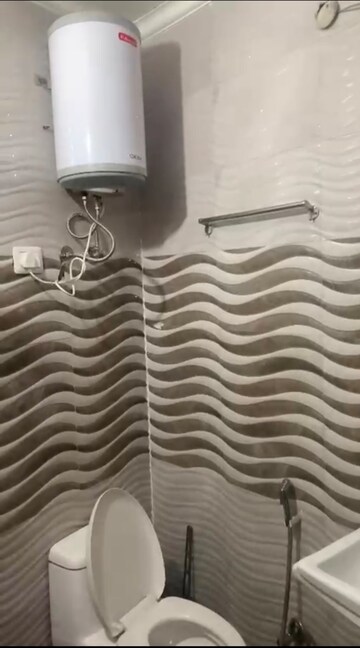 Parking in 3 BHK Builder Floor at Saket – for Rent