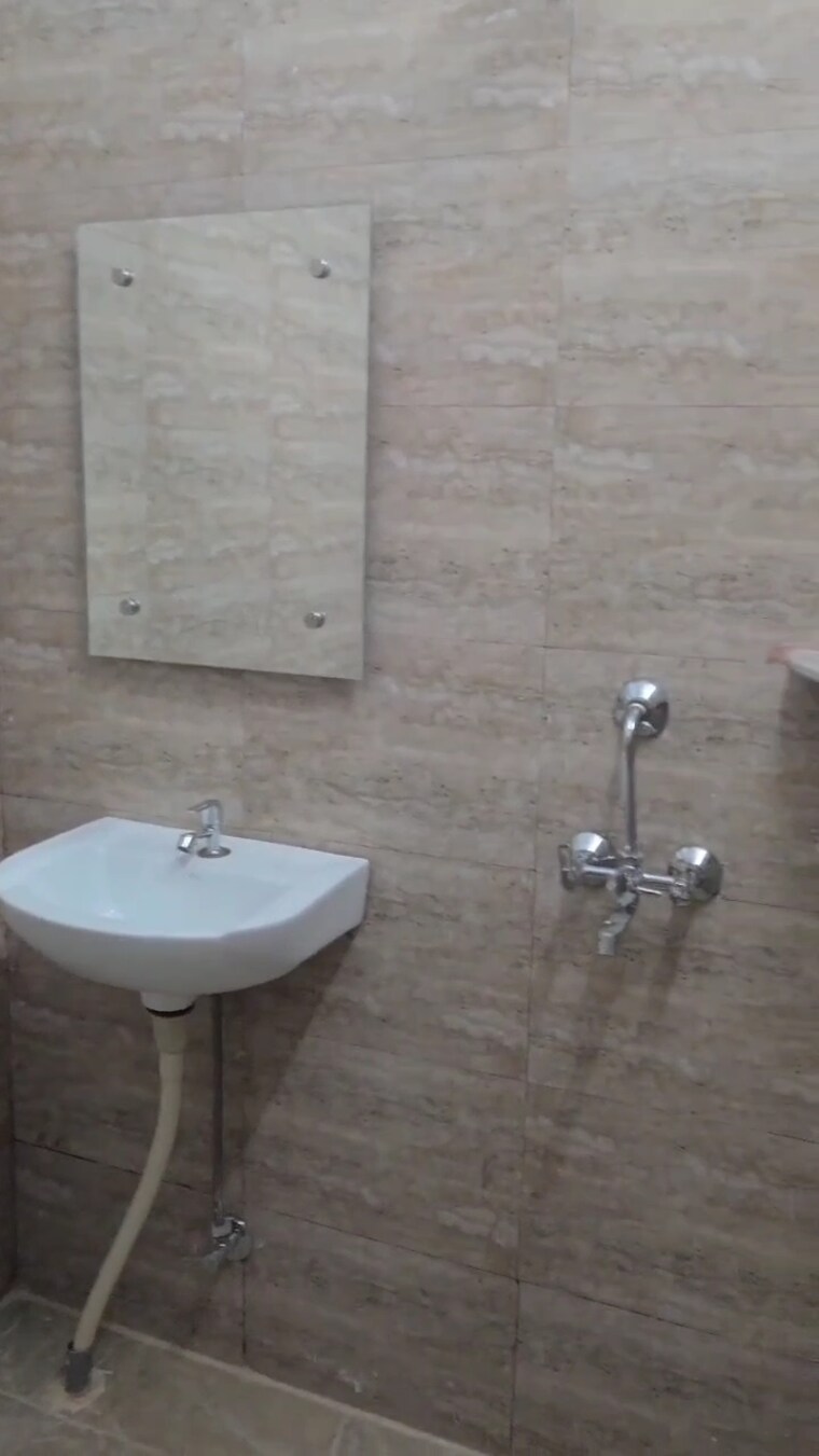 Bathroom, bpl-apartments 1 RK 350 Sq.Ft. Independent House In Sector 48 Gurgaon 9189702