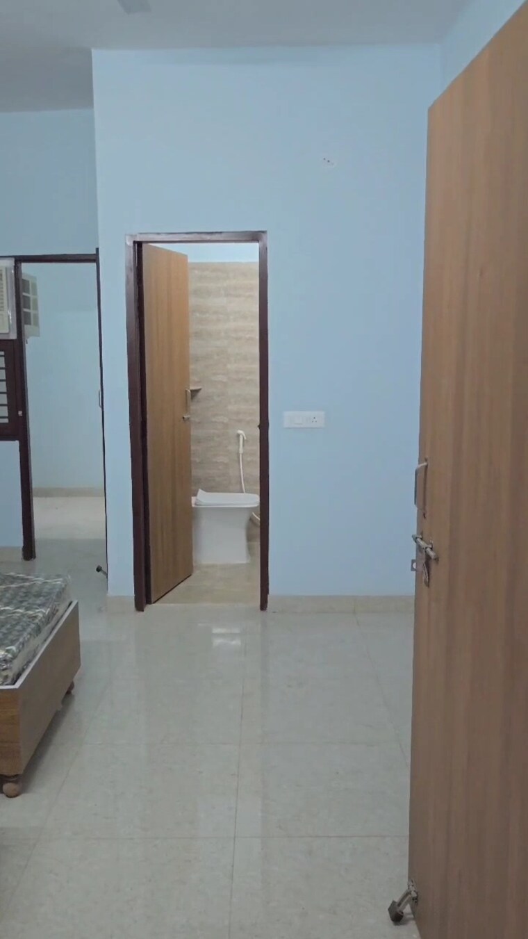 Room, bpl-apartments 1 RK 350 Sq.Ft. Independent House In Sector 48 Gurgaon 9189702