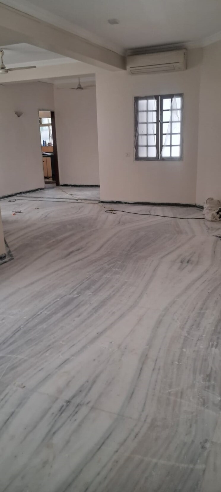 Master Bedroom, juhu 3 Bedroom 3500 Sq.Ft. Villa In Juhu Mumbai 9189710