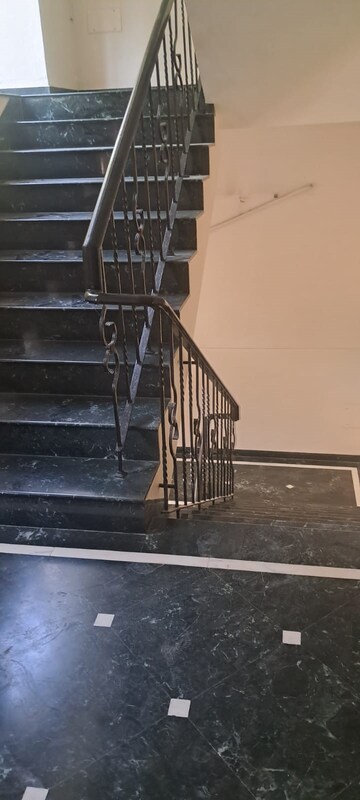 Staircase in 3 BHK Villa at Juhu – for Rent