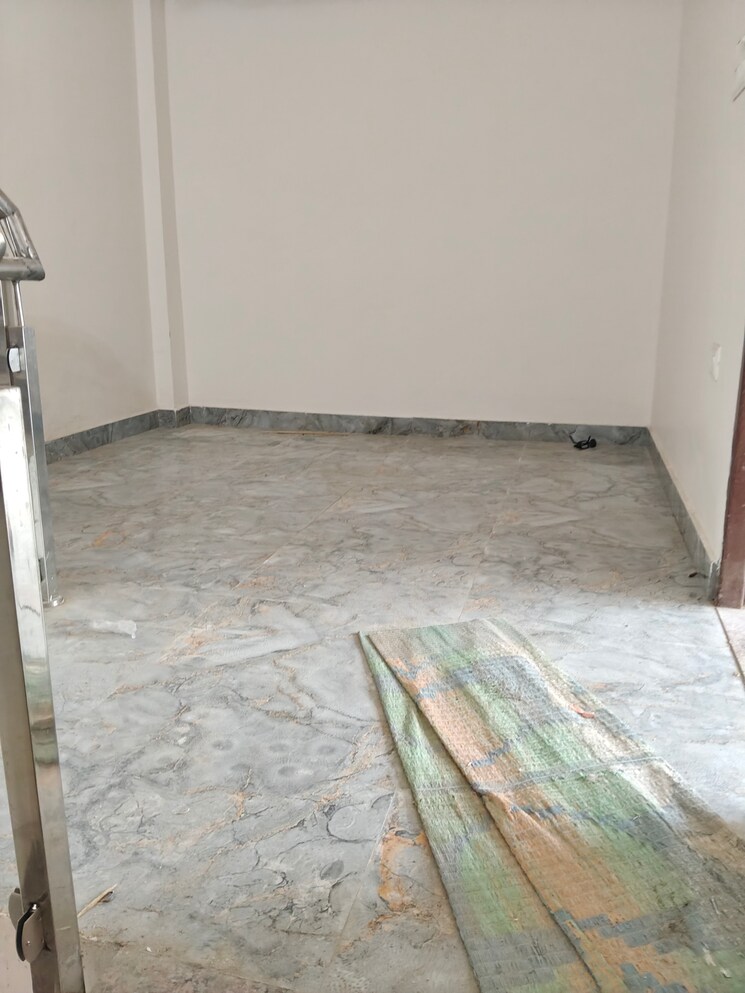 Room, khodna kalan 3 Bedroom 1585 Sq.Ft. Villa In Khodna Kalan Greater Noida 9189709