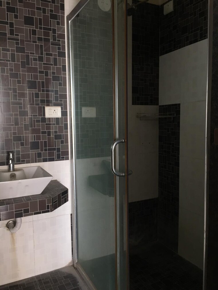 Bathroom, mittal-sun-orbit 3 Bedroom 1600 Sq.Ft. Apartment In Sinhagad Road Pune 9189742