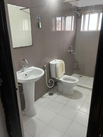 Bathroom in Studio Builder Floor at Patel Nagar – for Rent