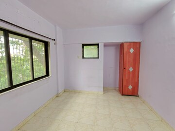 Room in 2 BHK Apartment at Lok Vruksha Phase I, Kapur Bawdi – for Rent