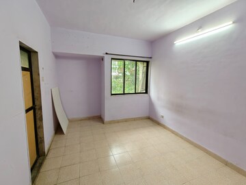 Room in 2 BHK Apartment at Lok Vruksha Phase I, Kapur Bawdi – for Rent