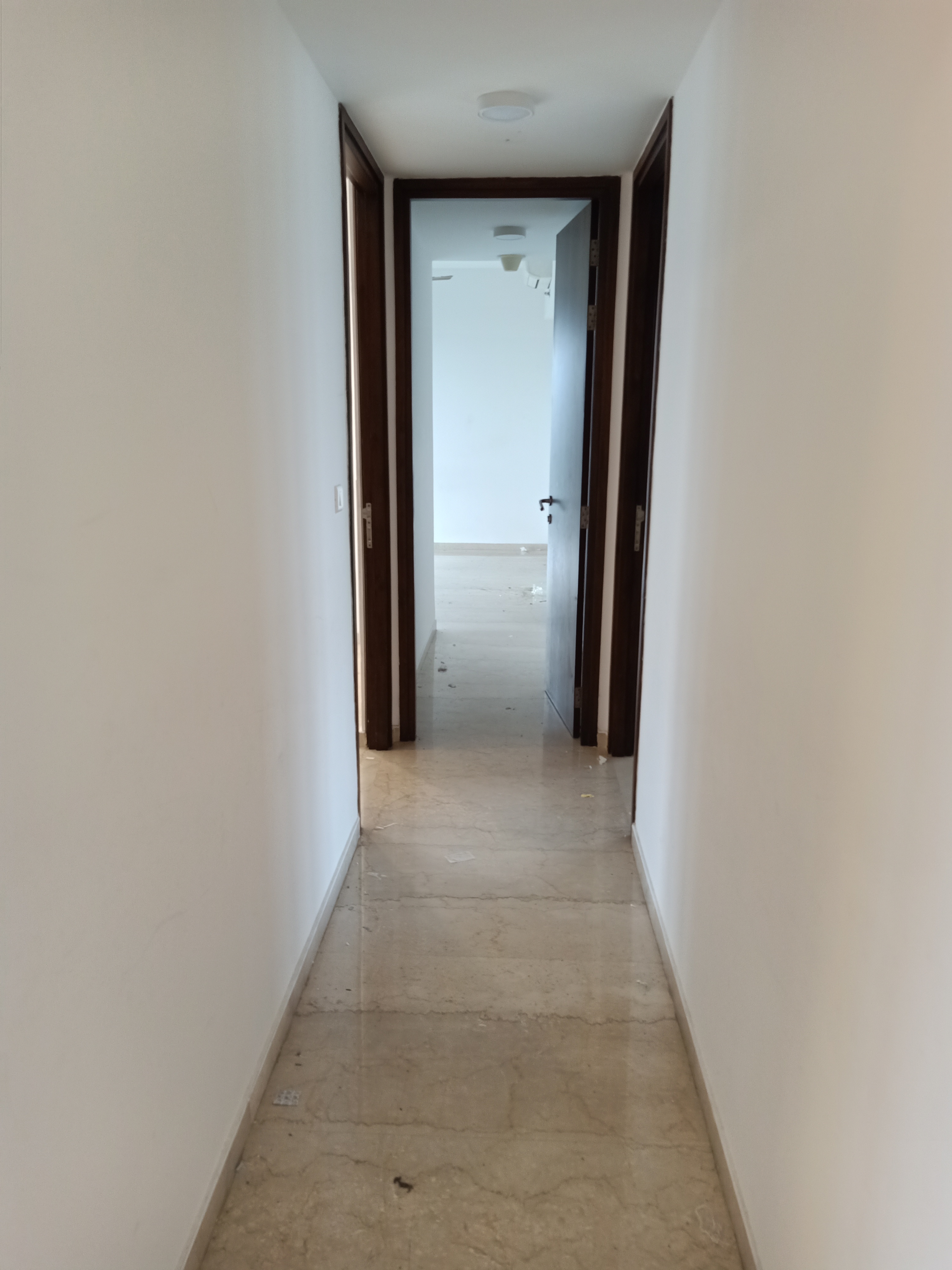 3 BHK + Servant Room 1092 Sq.Ft. Apartment in Lodha Parkside