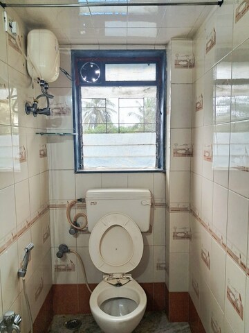 Bathroom in 1.5 BHK Apartment at Chandralok CHS Kanjurmarg, Kanjurmarg East – for Rent