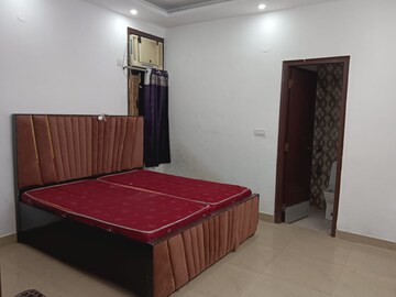 Bedroom in 2 BHK Builder Floor at Saket – for Rent