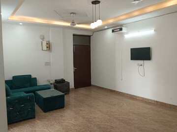 Team Area in 2 BHK Builder Floor at Saket – for Rent