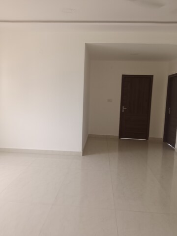 Room in 3 BHK Apartment at Kokapet – for Rent