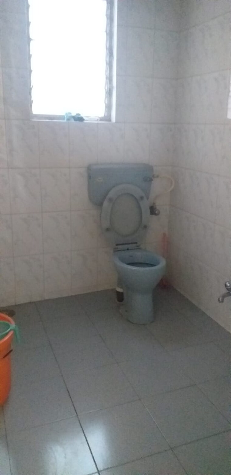 Bathroom, sun-paradise-apartment 3 Bedroom 1600 Sq.Ft. Apartment In Anand Nagar Pune 9189862