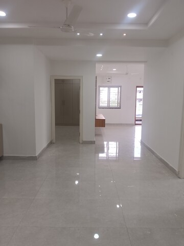 Room in 3 BHK Apartment at Kokapet – for Rent