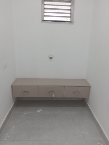 Furnished Amenities in 3 BHK Apartment at Kokapet – for Rent