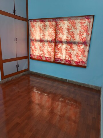 Room in 2 BHK Apartment at Sri Sai Towers Habsiguda, Habsiguda – for Rent