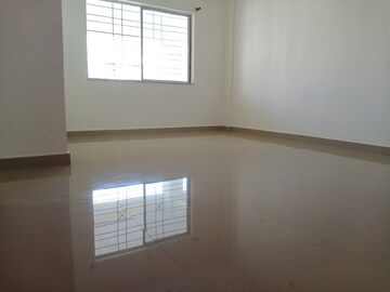 Room in 2 BHK Apartment at Mittal Sun Paradise, Anand Nagar – for Rent