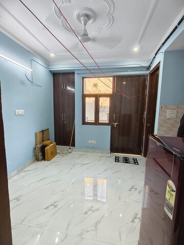 Team Area in 1 BHK Builder Floor at Saket – for Rent