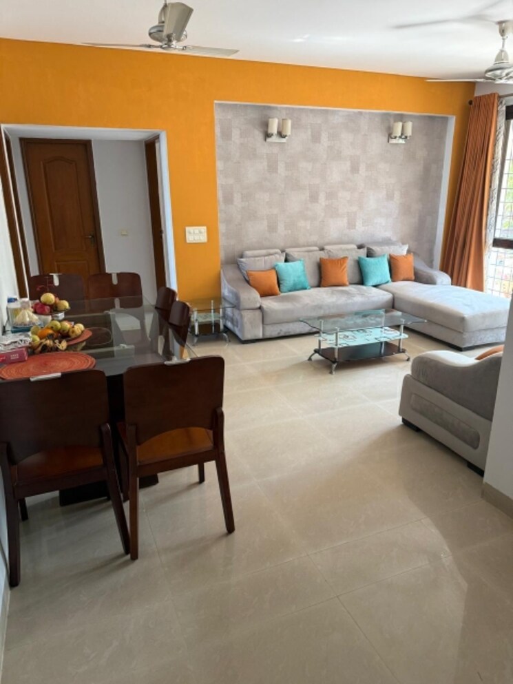 Living Room, vipul-world-floors 3.5 Bedroom 1500 Sq.Ft. Builder Floor In Sector 48 Gurgaon 9190017