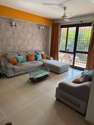 Living Room in 3.5 BHK Builder Floor at Vipul World Floors, Sector 48 – for Sale