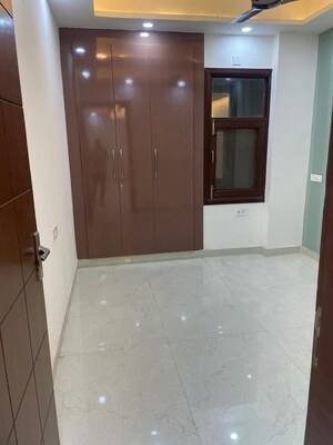 Room in 4 BHK Builder Floor at Vasundhara Sector 5 – for Sale