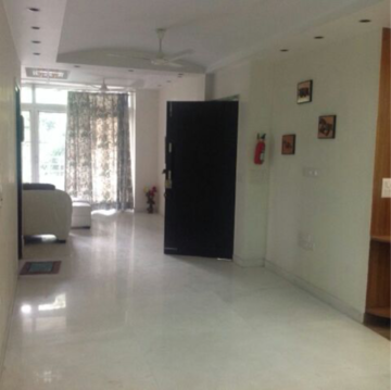 Room in 3 BHK Builder Floor at Greater Kailash I – for Rent