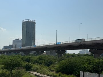  Office Space For Sale in Indiabulls One 09, Sector 109