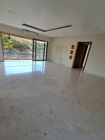 Room in 3 BHK Apartment at Ekta Panorama, Chembur – for Sale
