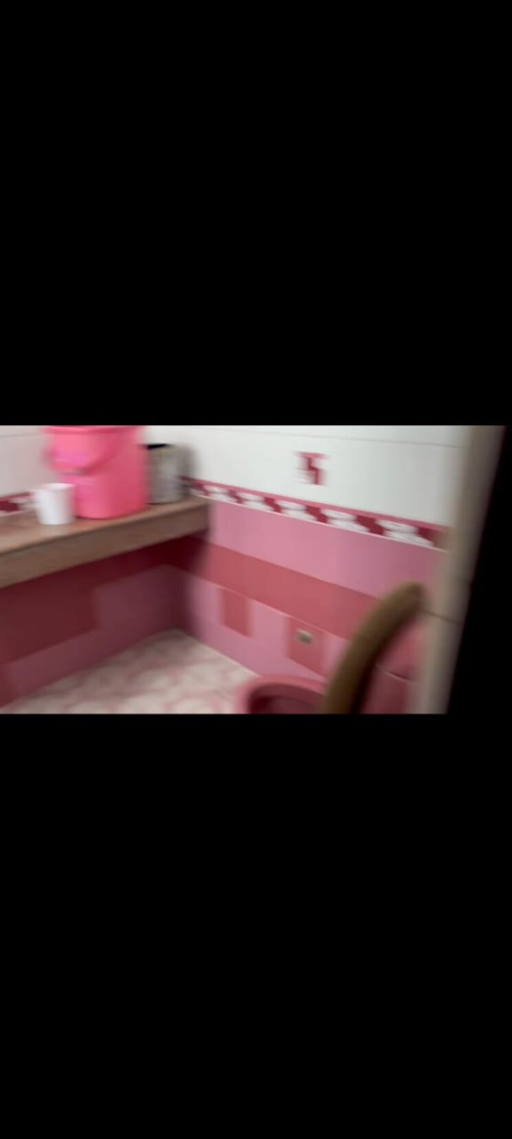 undefined, sector 20 2.5 Bedroom 1500 Sq.Ft. Builder Floor In Sector 20 Noida 9190101