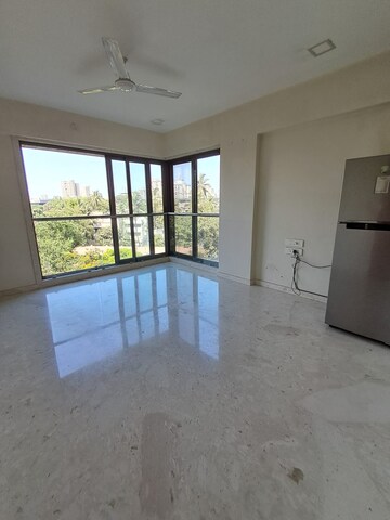 Room in 3 BHK Apartment at Ekta Panorama, Chembur – for Sale