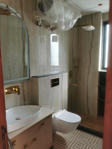 Bathroom in 3 BHK Builder Floor at BPTP Green Oaks, Sector 70a – for Sale