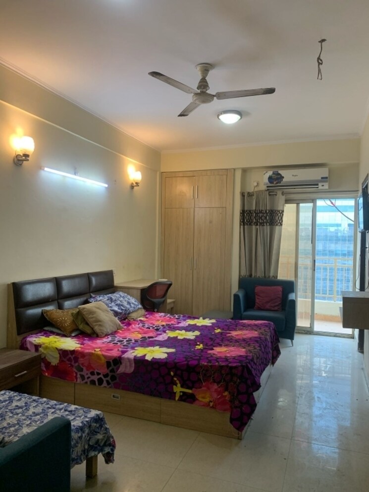 Bedroom, supertech-eco-suites 1 RK 455 Sq.Ft. Apartment In Sector 137 Noida 9190283