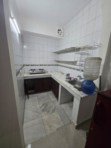 Team Area in 2 BHK Builder Floor at Amar Colony – for Rent