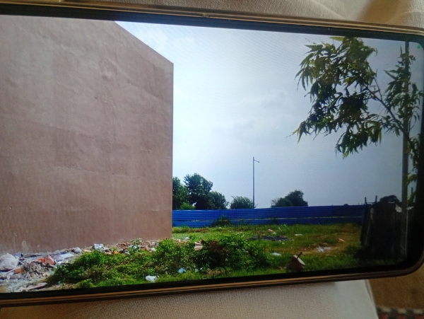 Plot For Sale in Wave City