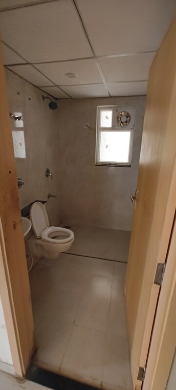 Bathroom in 3 BHK Apartment at Anukampa Platina Terraces, Mansarovar – for Rent