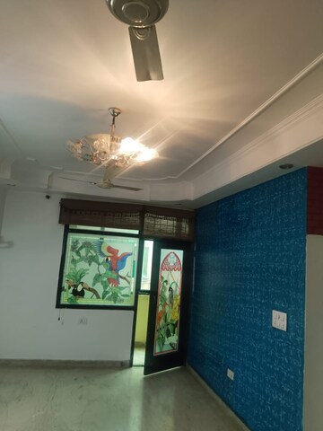 Room in 3 BHK Apartment at Dalanwala – for Rent