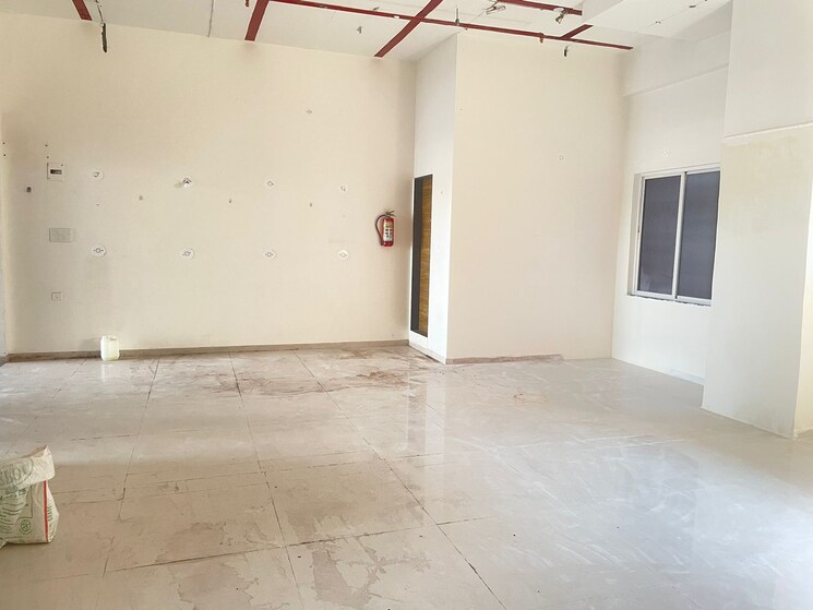 Room, sai-millenium Commercial Shop 1100 Sq.Ft. In Punawale Pune 9190301