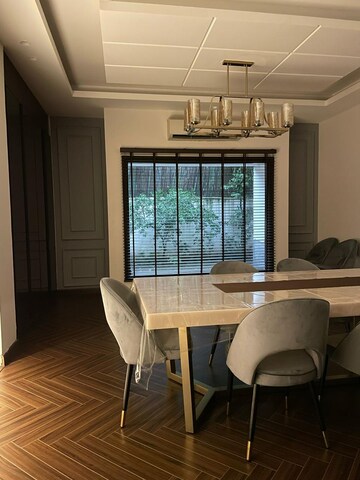 Living Room in 6 BHK Villa at Sainik Farm – for Rent