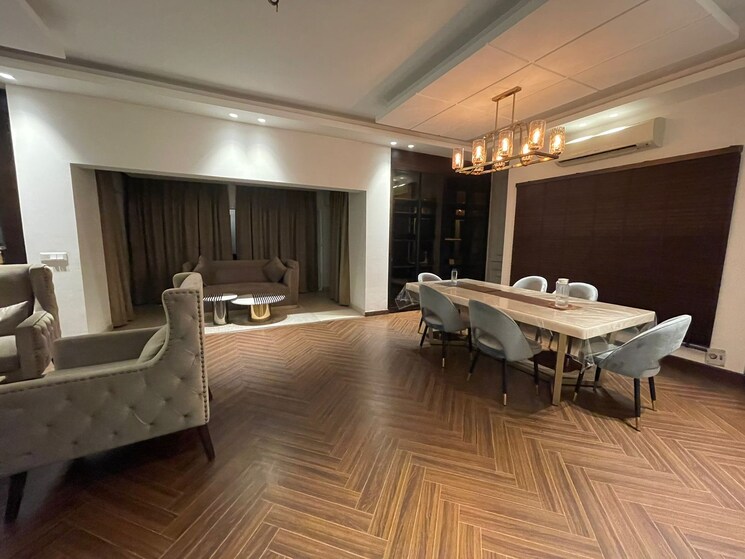 Gym, sainik farm 6 Bedroom 2000 Sq.Yd. Villa In Sainik Farm Delhi 9190338