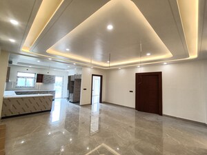 Building Lobby in 3 BHK Builder Floor at Bptp Park Floors I, Sector 77 – for Sale