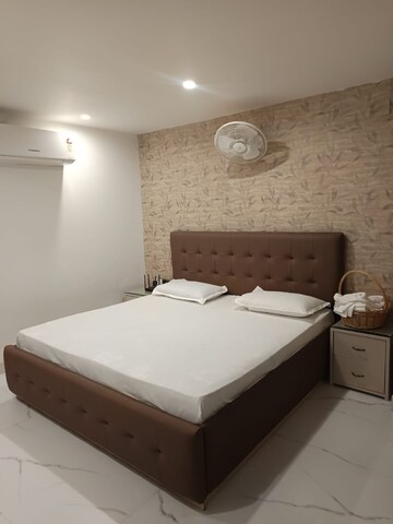 1 BHK Builder Floor For Rent in DLF City Phase IV, Dlf Phase iv