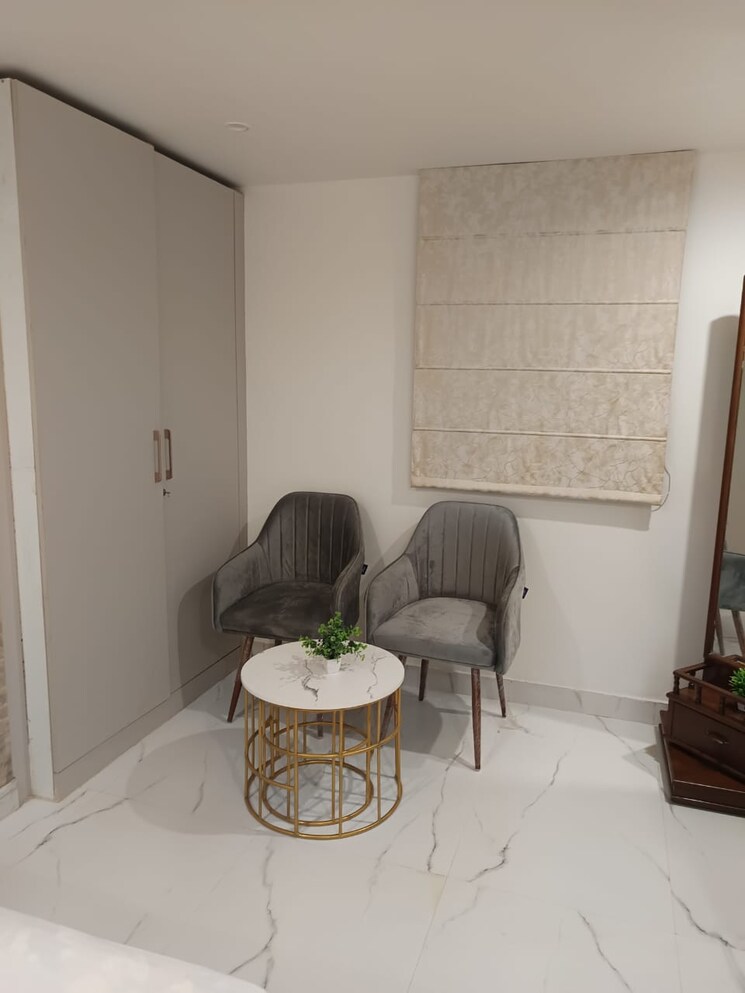 Living Room, dlf-city-phase-iv 1 Bedroom 12000 Sq.Ft. Builder Floor In Dlf Phase iv Gurgaon 9190361