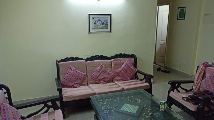 Bedroom, paras-tierea 2 Bedroom 925 Sq.Ft. Apartment In Sector 137 Noida 9190369