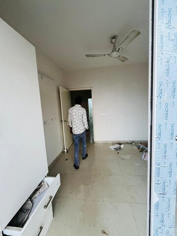 Team Area in 2 BHK Apartment at Shree Vardhman Green Court, Sector 90 – for Rent