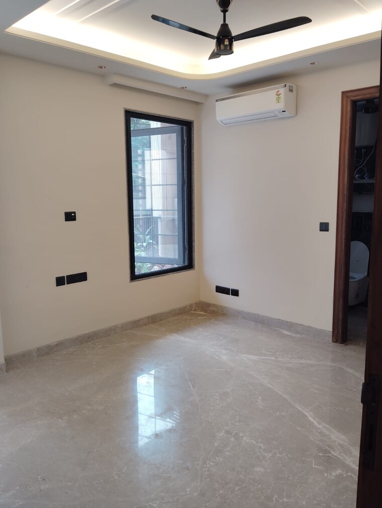 Room, sarvodaya enclave 3 Bedroom 1600 Sq.Ft. Builder Floor In Sarvodaya Enclave Delhi 9190393