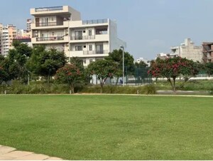 4 BHK Builder Floor For Sale in BPTP Amstoria, Sector 102