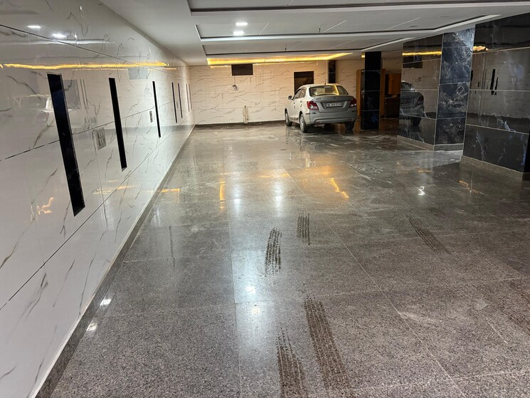  Parking, rohini sector 1 4 Bedroom 2000 Sq.Ft. Builder Floor In Rohini Sector 1 Delhi 9190404