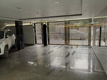 Room in 4 BHK Builder Floor at Rohini Sector 1 – for Rent
